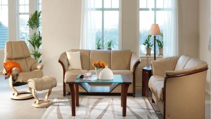 Don't let bad posture ruin your day- get the perfect seat with Stressless seating!