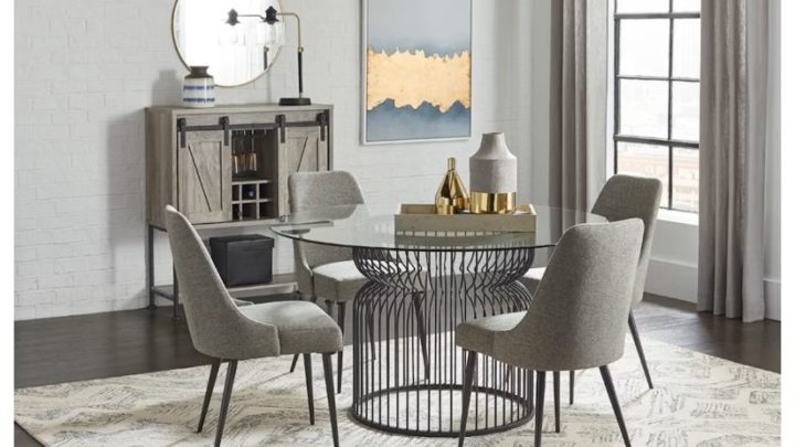 Round Dining Table set with Chairs