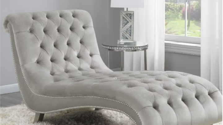 living room chaise lounge