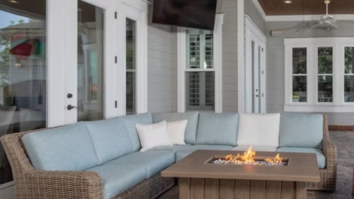 how to clean outdoor furniture